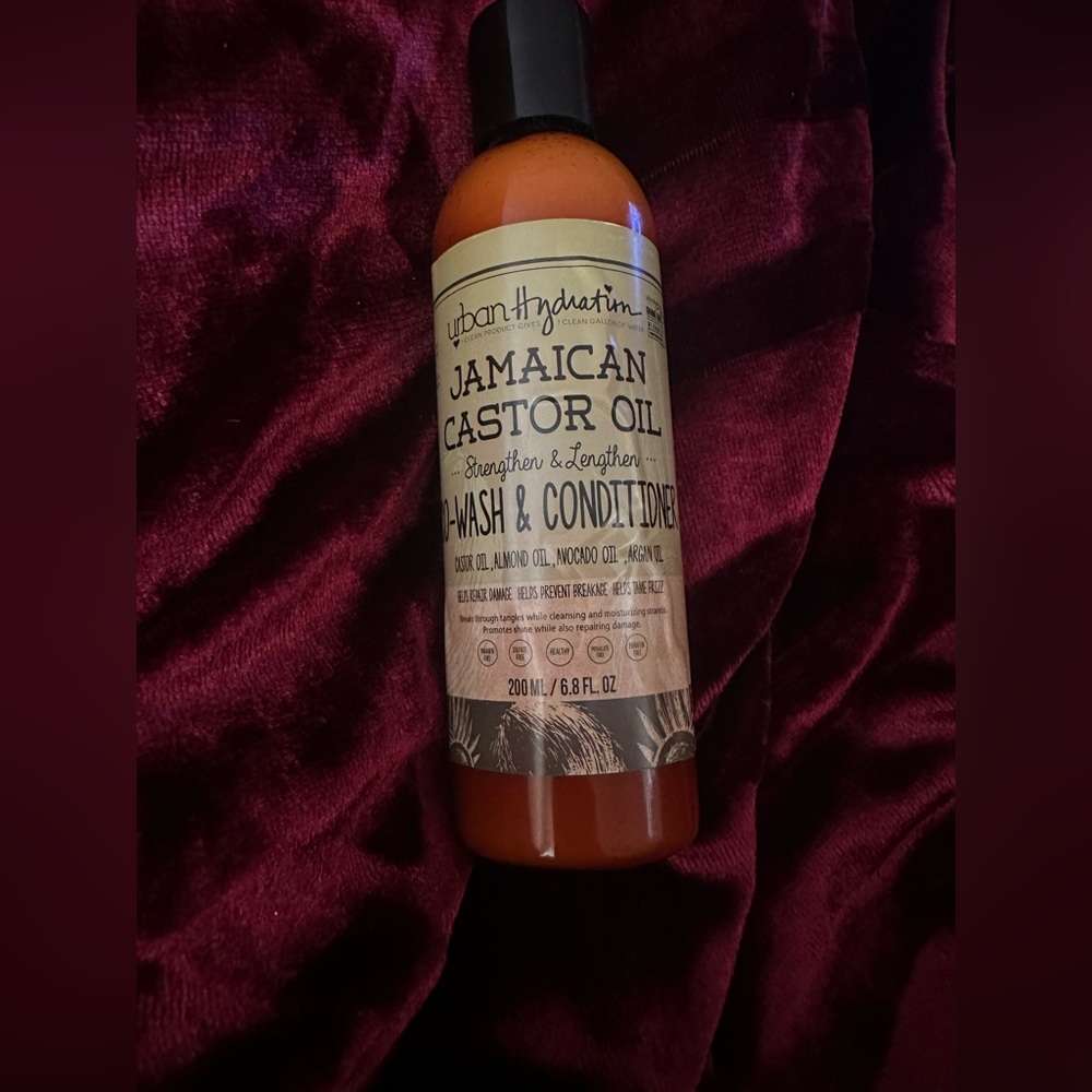Urban hydration  Jamaican castor oil size 200ml/6.8fl.oz